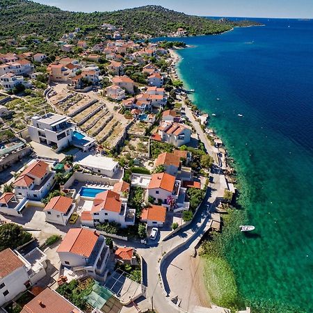 Apartments Bisernica-With Pool Ražanj Dış mekan fotoğraf