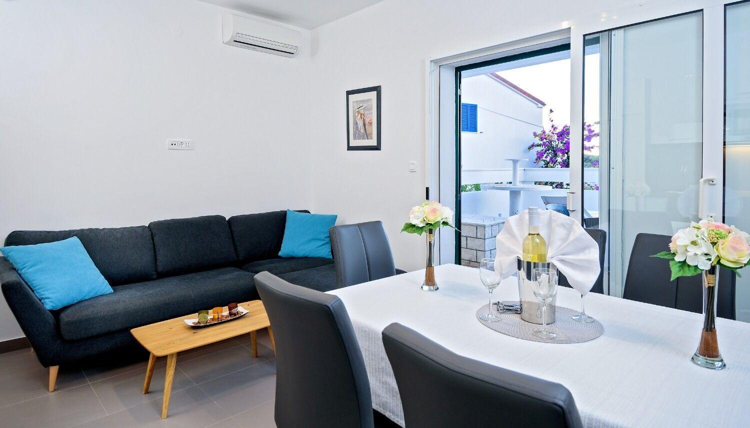 Apartments Bisernica-With Pool Ražanj Dış mekan fotoğraf
