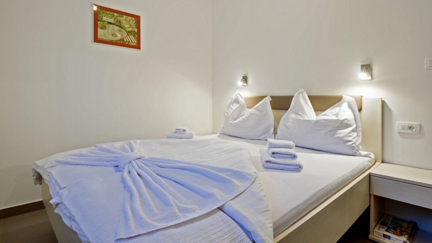 Apartments Bisernica-With Pool Ražanj Dış mekan fotoğraf