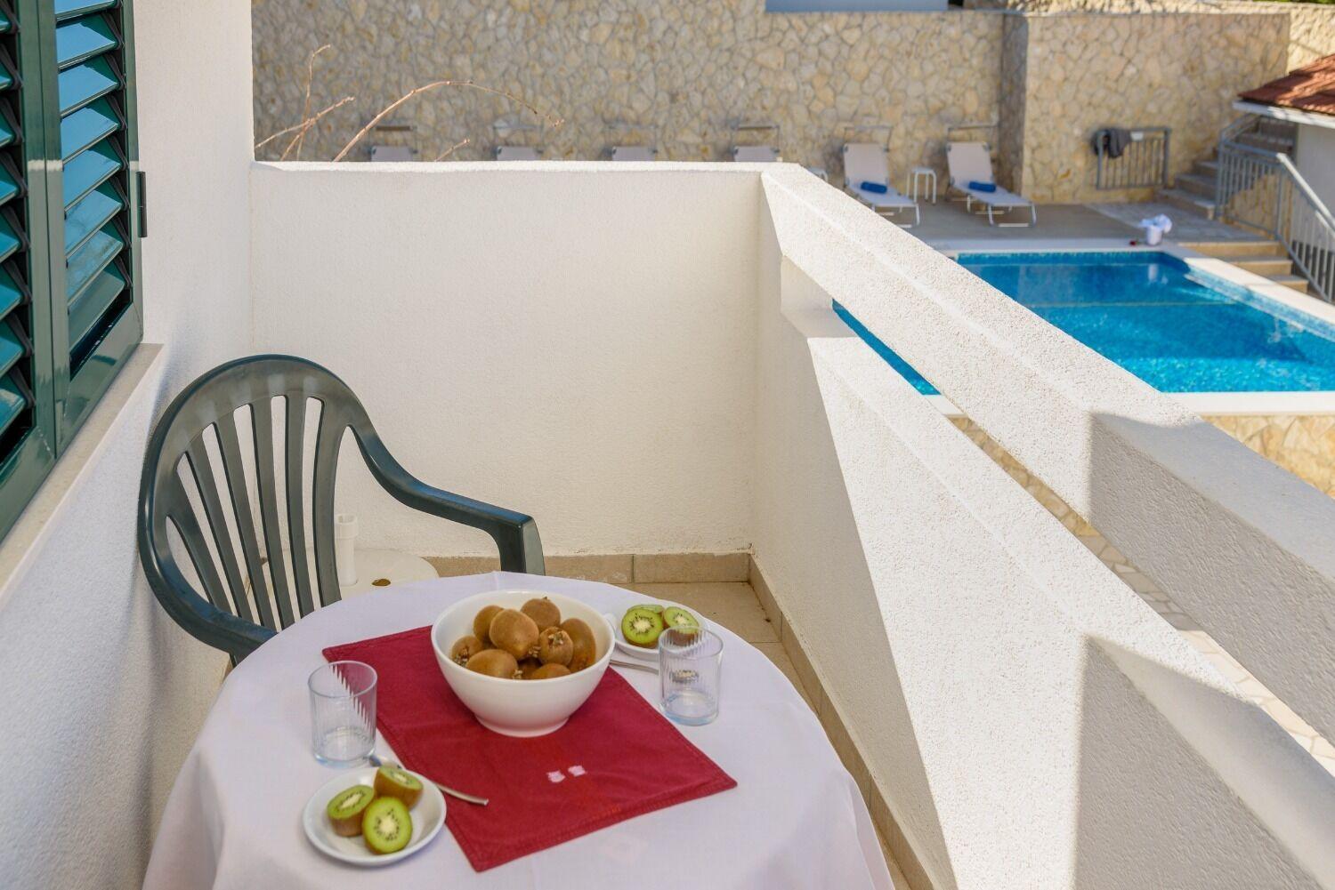 Apartments Bisernica-With Pool Ražanj Dış mekan fotoğraf