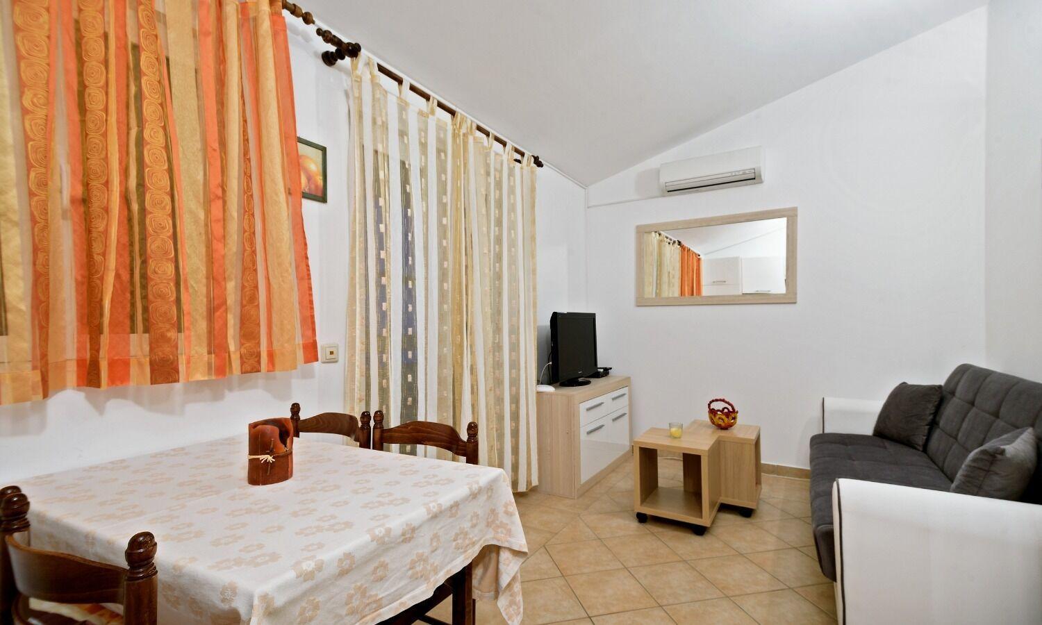 Apartments Bisernica-With Pool Ražanj Dış mekan fotoğraf