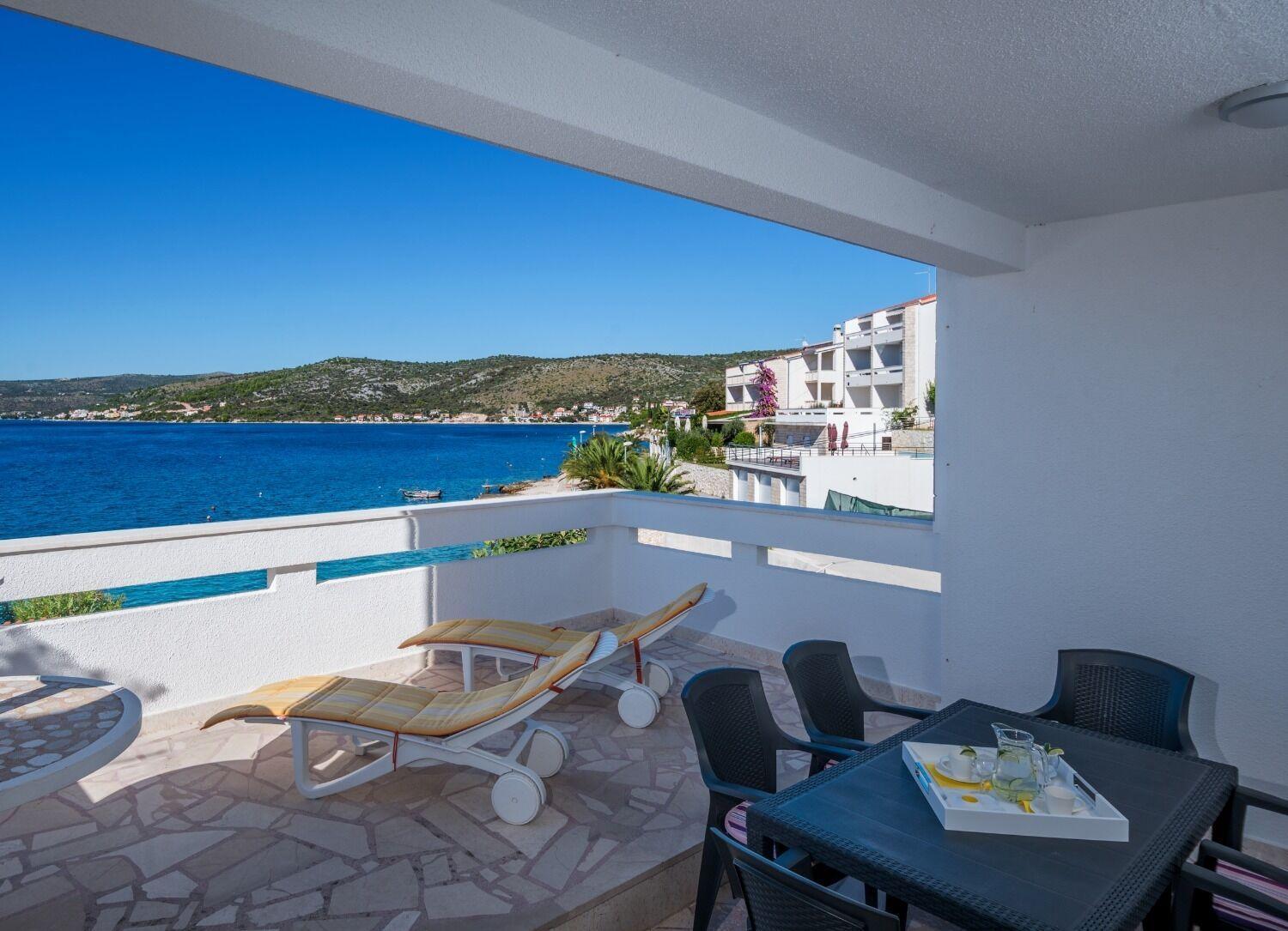 Apartments Bisernica-With Pool Ražanj Dış mekan fotoğraf