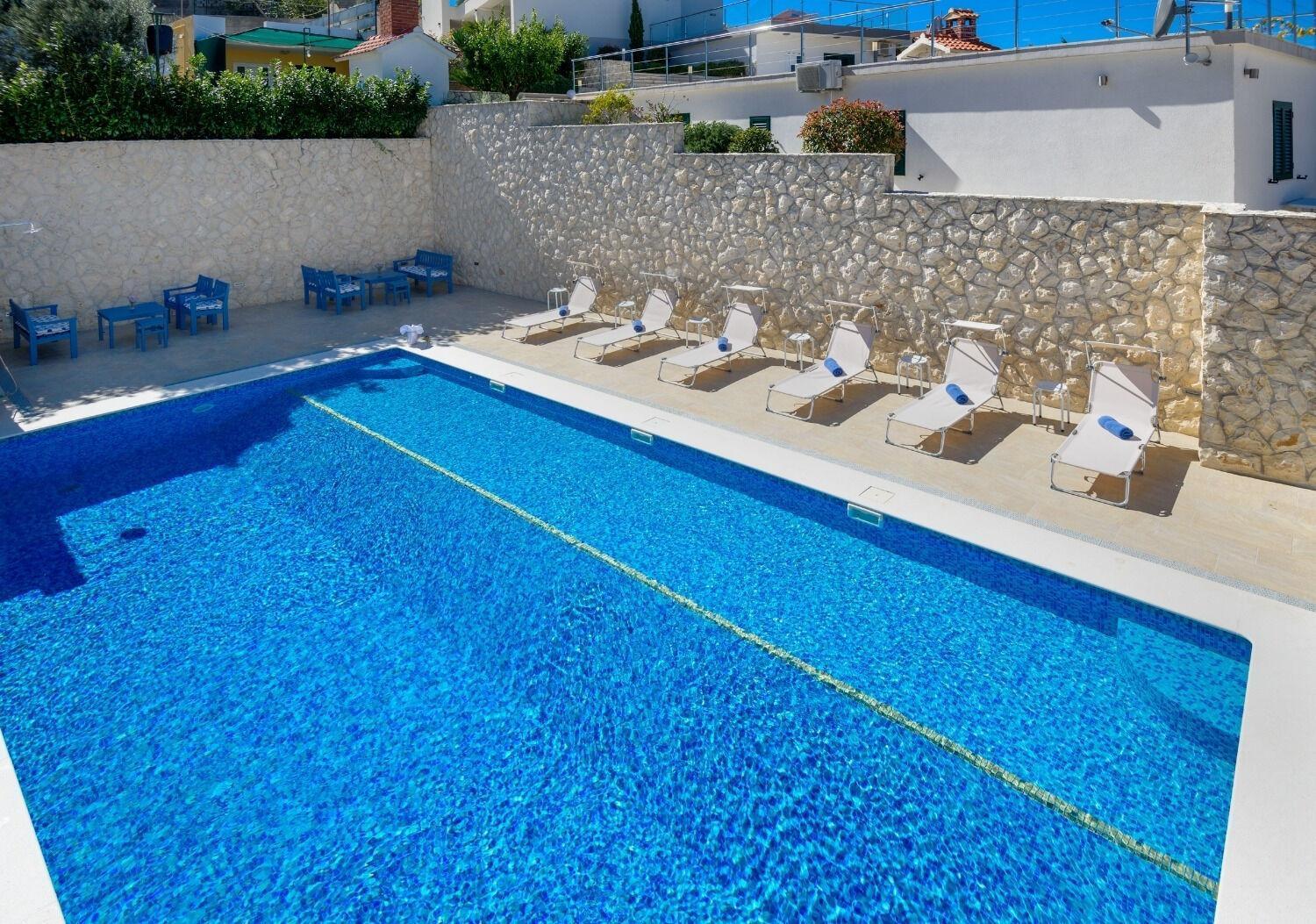 Apartments Bisernica-With Pool Ražanj Dış mekan fotoğraf