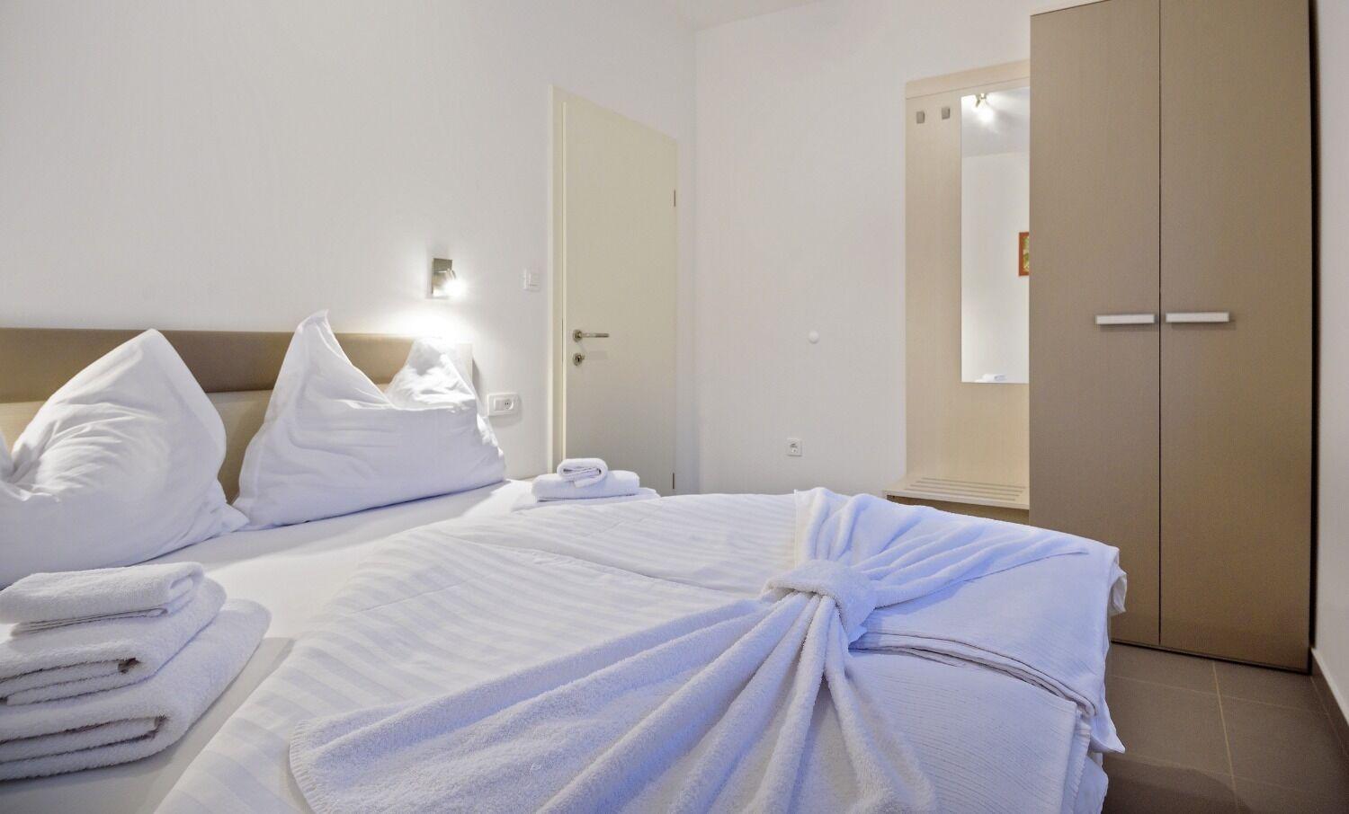 Apartments Bisernica-With Pool Ražanj Dış mekan fotoğraf